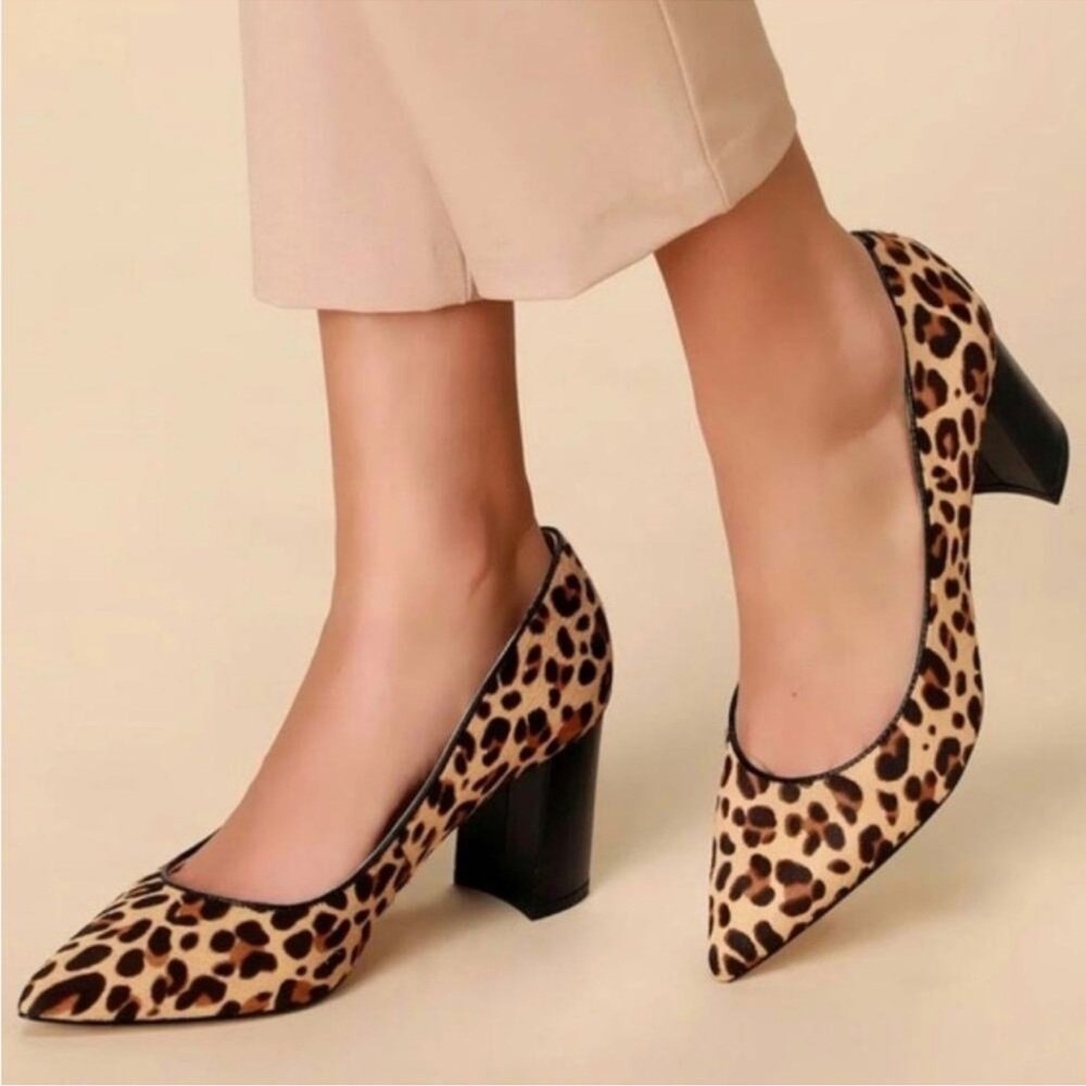 Marc Fisher Mana leopard print pumps pointed toe and a black block heel size 9